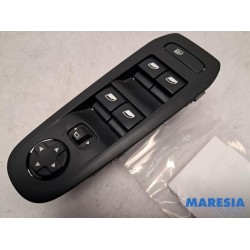Peugeot - 308 - Multi-functional window switch