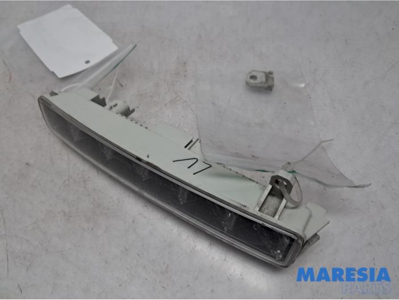 Peugeot - 308 - Daytime running light, left