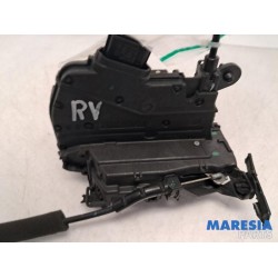Renault - Captur - Front door lock mechanism 4-door, right
