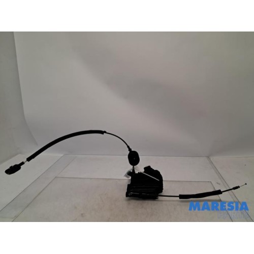 Renault - Captur - Rear door lock mechanism 4-door, left