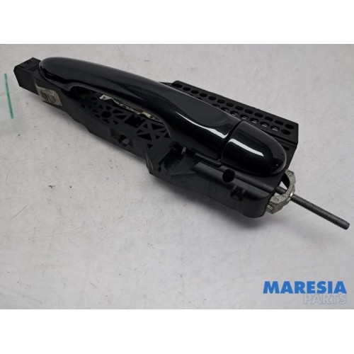 Renault - Captur - Rear door handle 4-door, right