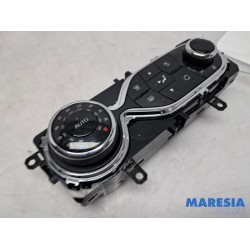 Renault - Captur - Heater control panel