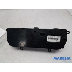 Renault - Captur - Heater control panel