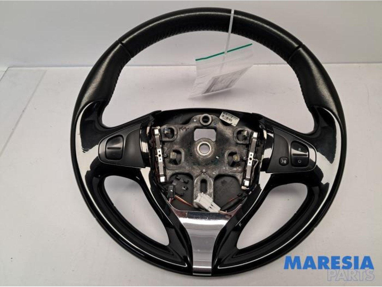 Renault - Captur - Steering wheel