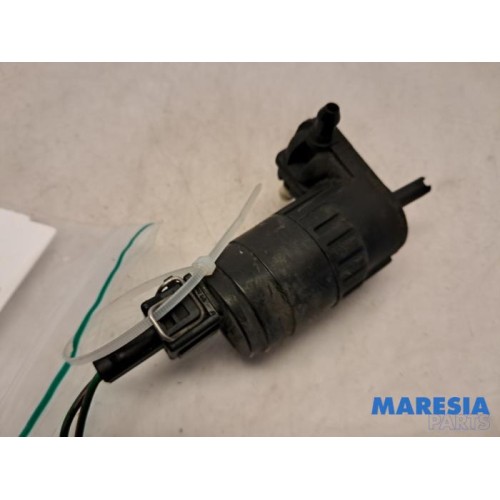 Fiat - 500 - Scheibensprüherpumpe vorne