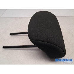 Renault - Captur - Headrest