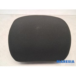 Renault - Captur - Headrest