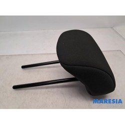 Renault - Captur - Headrest