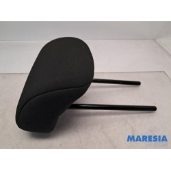 Renault - Captur - Headrest