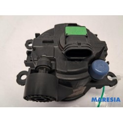 Renault - Captur - Fog light, front left