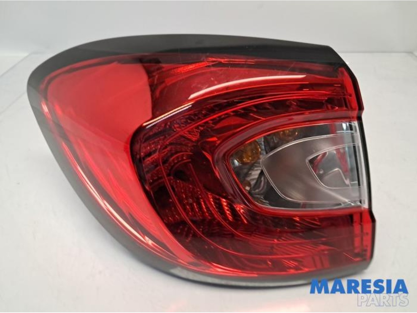 Renault - Captur - Taillight, left
