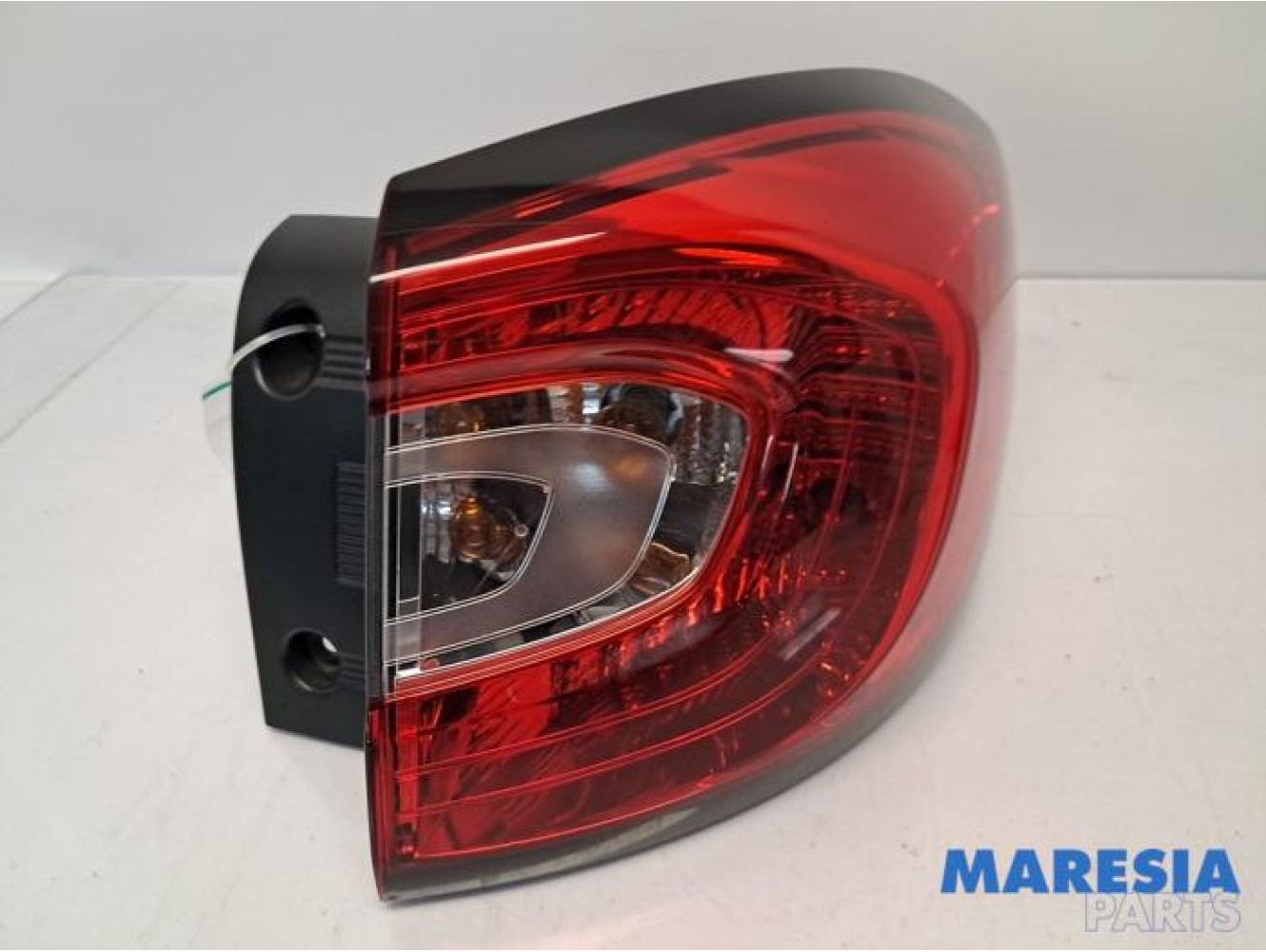Renault - Captur - Taillight, right