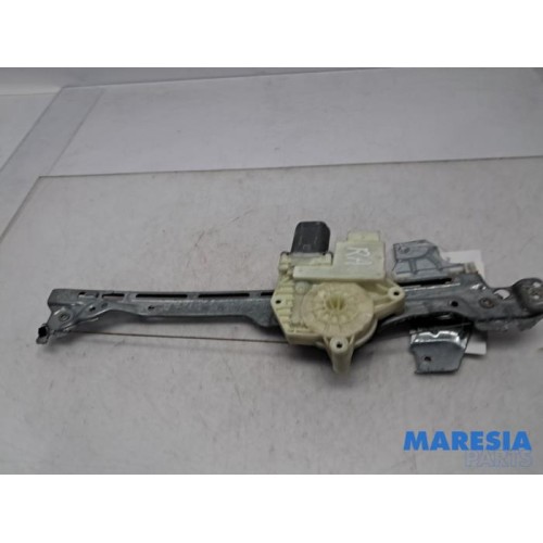 Peugeot - 308 - Rear door window mechanism 4-door, right