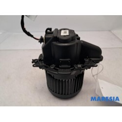 Renault - Captur - Heating and ventilation fan motor