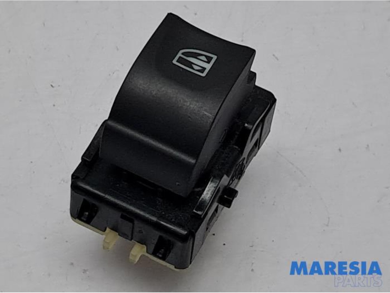 Renault - Captur - Electric window switch