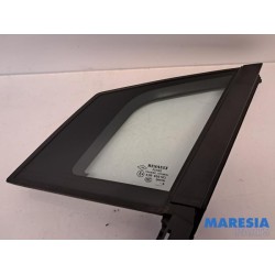 Renault - Captur - Quarter light, front left