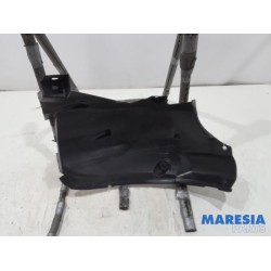 Renault - Captur - Wheel arch liner