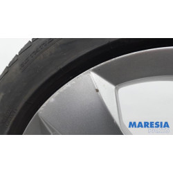 Peugeot - 3008 - Sportvelgenset + banden