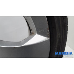 Peugeot - 3008 - Sportvelgenset + banden