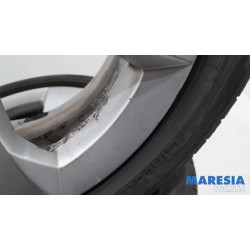 Peugeot - 3008 - Sportvelgenset + banden