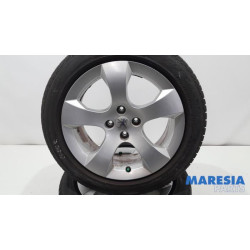 Peugeot - 3008 - Sportvelgenset + banden