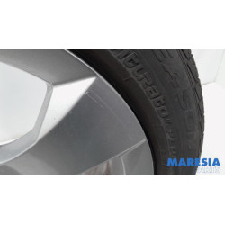 Peugeot - 3008 - Sportvelgenset + banden