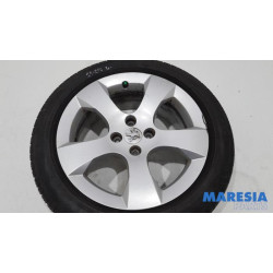 Peugeot - 3008 - Sportvelgenset + banden