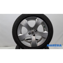 Peugeot - 3008 - Sportvelgenset + banden