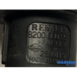 Renault - Captur - Vacuum valve