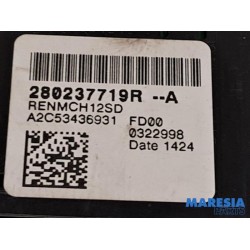 Renault - Captur - AUX / USB connection