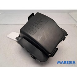 Renault - Captur - Fuse box