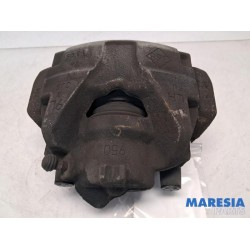Renault - Captur - Front brake calliper, left