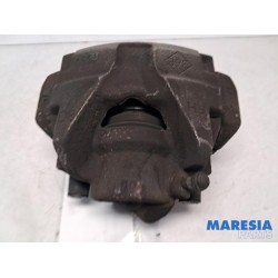 Renault - Captur - Front brake calliper, right