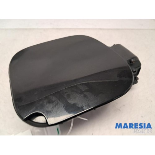 Renault - Captur - Tank Klep