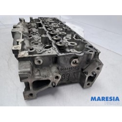 Peugeot - 208 - Cylinder head