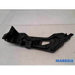 Renault - Clio - Rear bumper frame