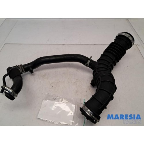 Renault - Clio - Air intake hose