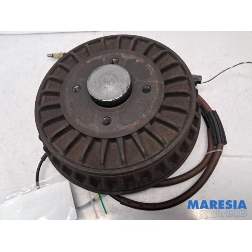 Renault - Clio - Bremstrommel hinten