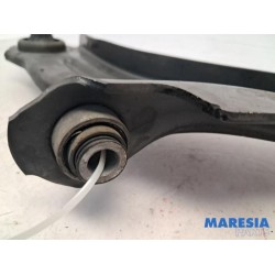 Renault - Clio - Front lower wishbone, left