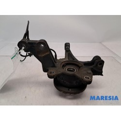Renault - Clio - Knuckle, front right