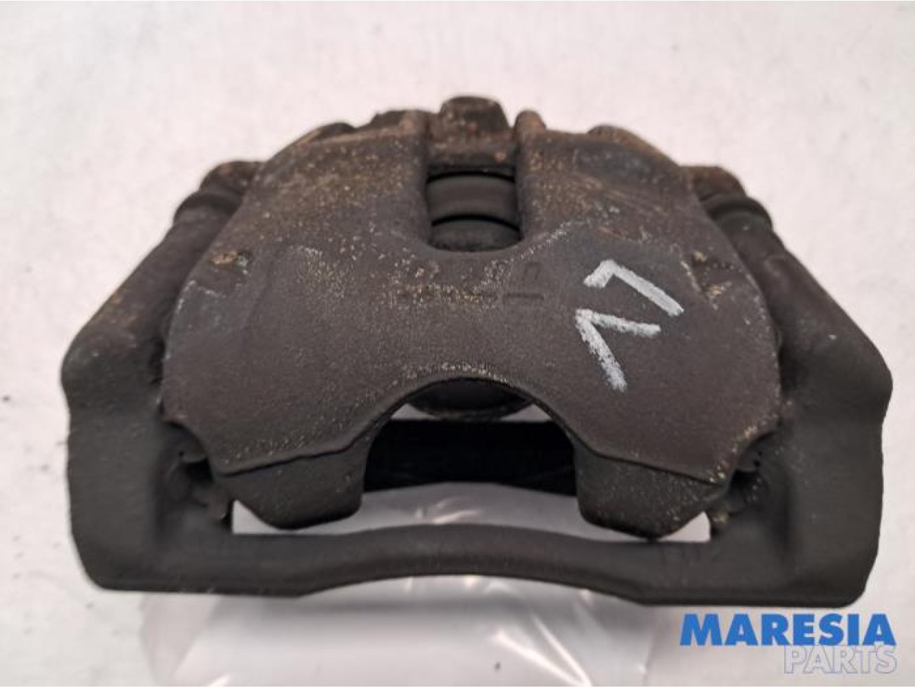 Renault - Clio - Front brake calliper, left