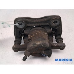 Renault - Clio - Front brake calliper, right