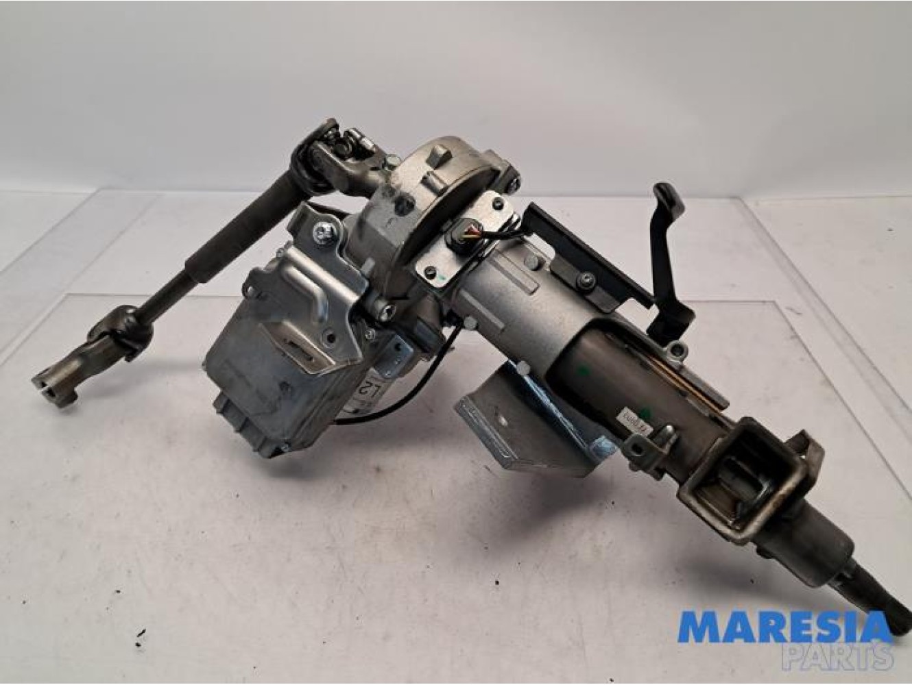 Renault - Clio - Steering column housing