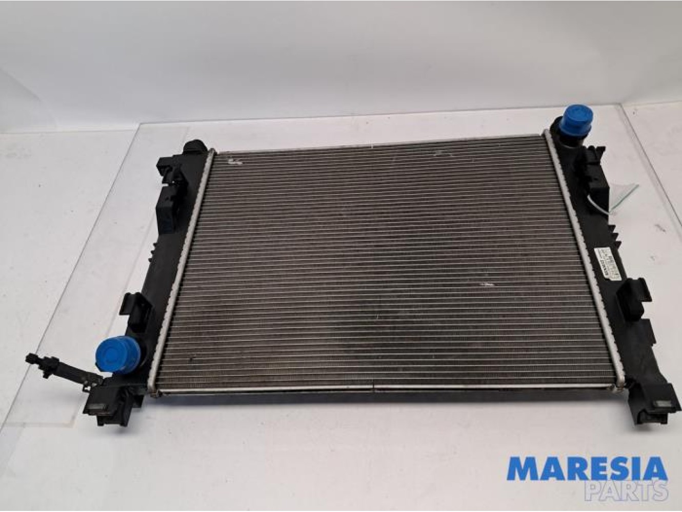 Renault - Clio - Radiator