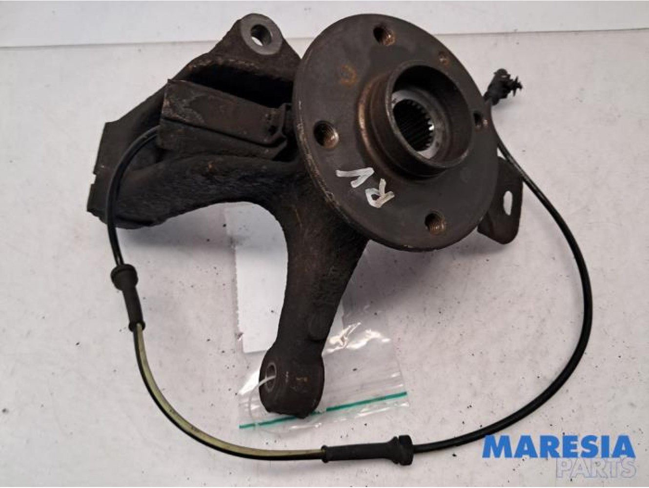 Peugeot - 107 - Knuckle, front right