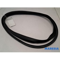 Peugeot - 107 - Joint caoutchouc portière 4portes avant droite