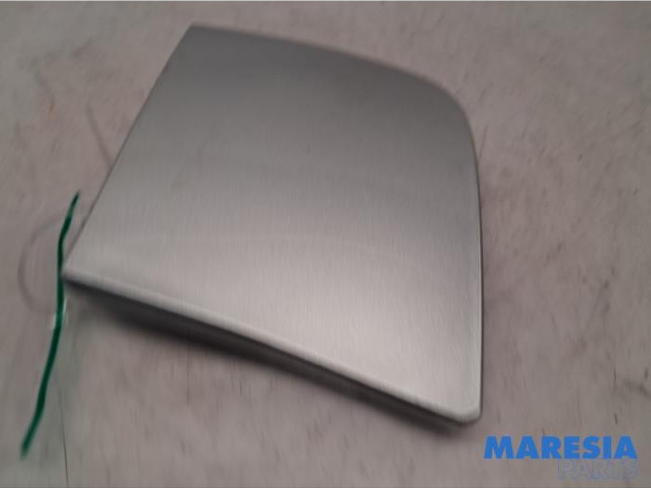 Peugeot - 107 - Tank cap cover