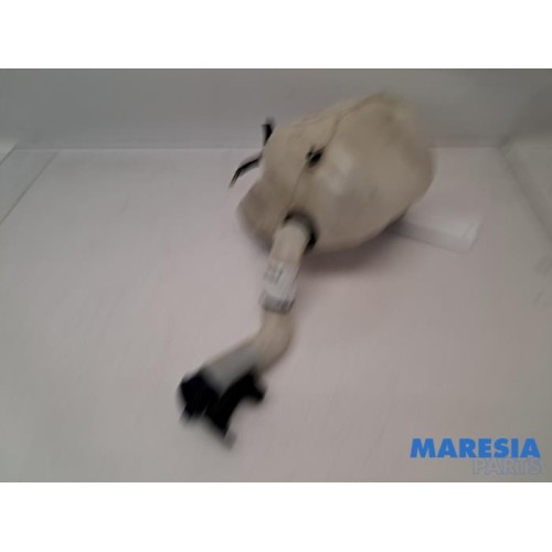 Alfa Romeo - Mito - Front windscreen washer reservoir