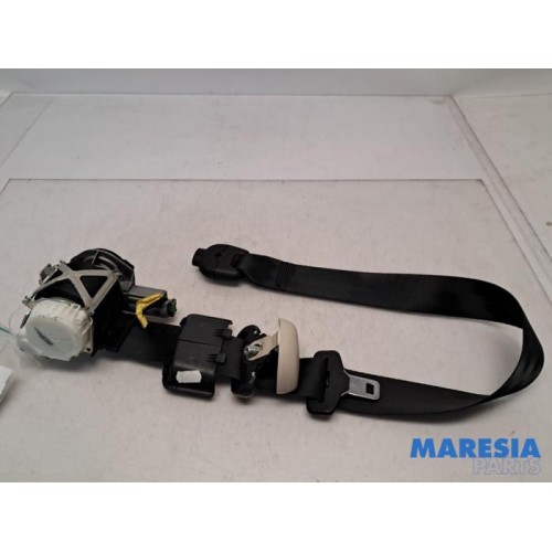 Fiat - 500 - Front seatbelt, right