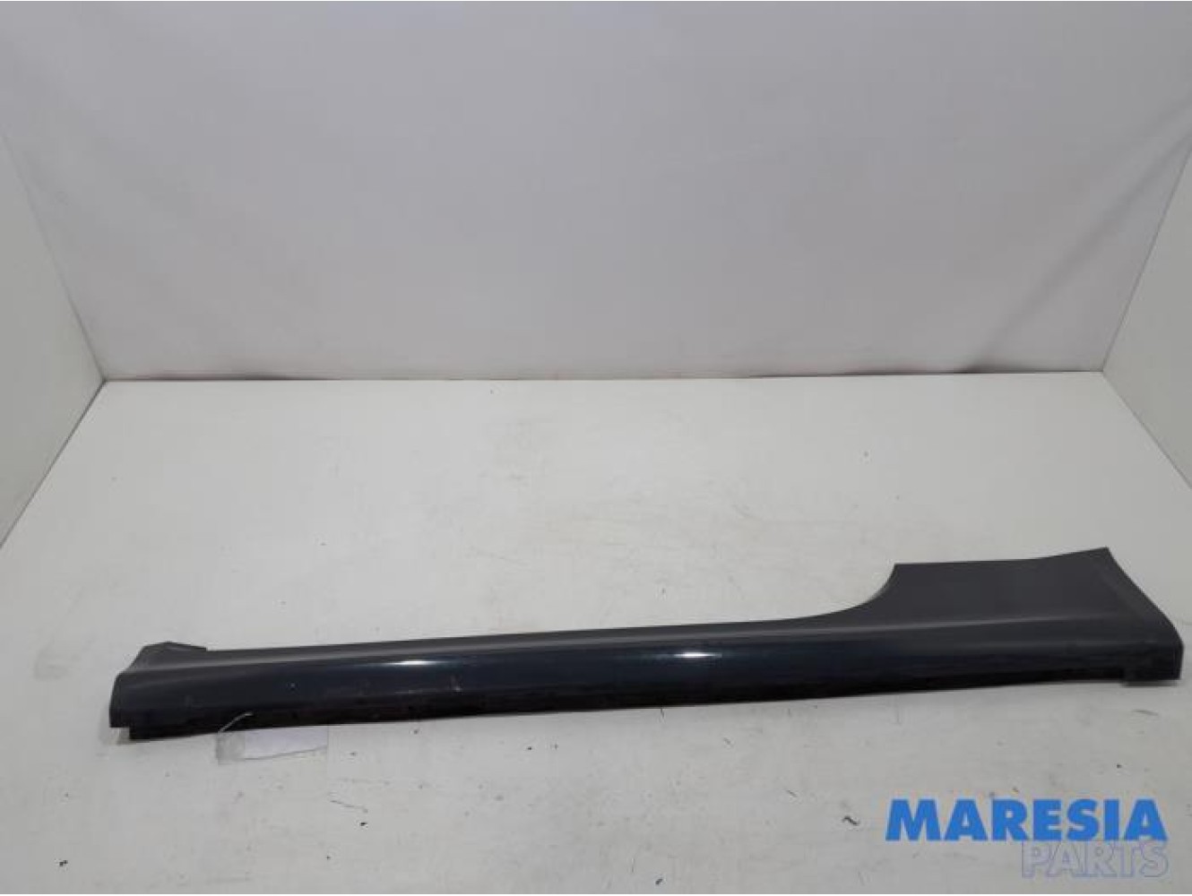 Fiat - 500 Abarth - Zijskirt links